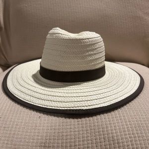 Frye Ivory & Brown Paper Straw Hat
